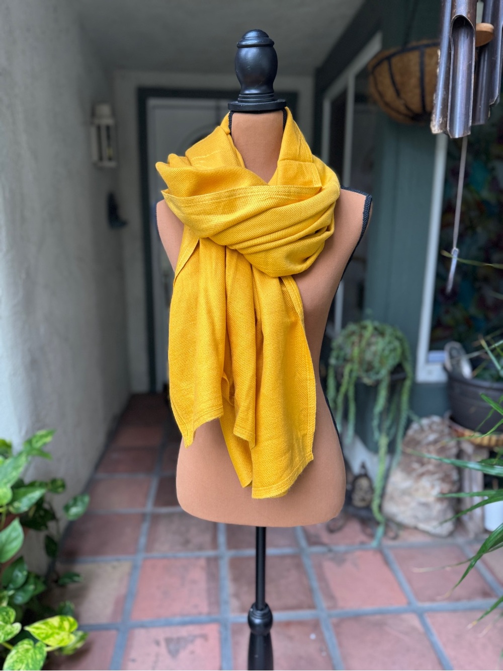 Vtg Beltex llama Women's Mustard Wrap Scarf